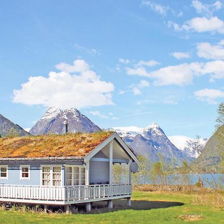 Cozy Home In Fjaerland With House A Mountain View 外观 照片