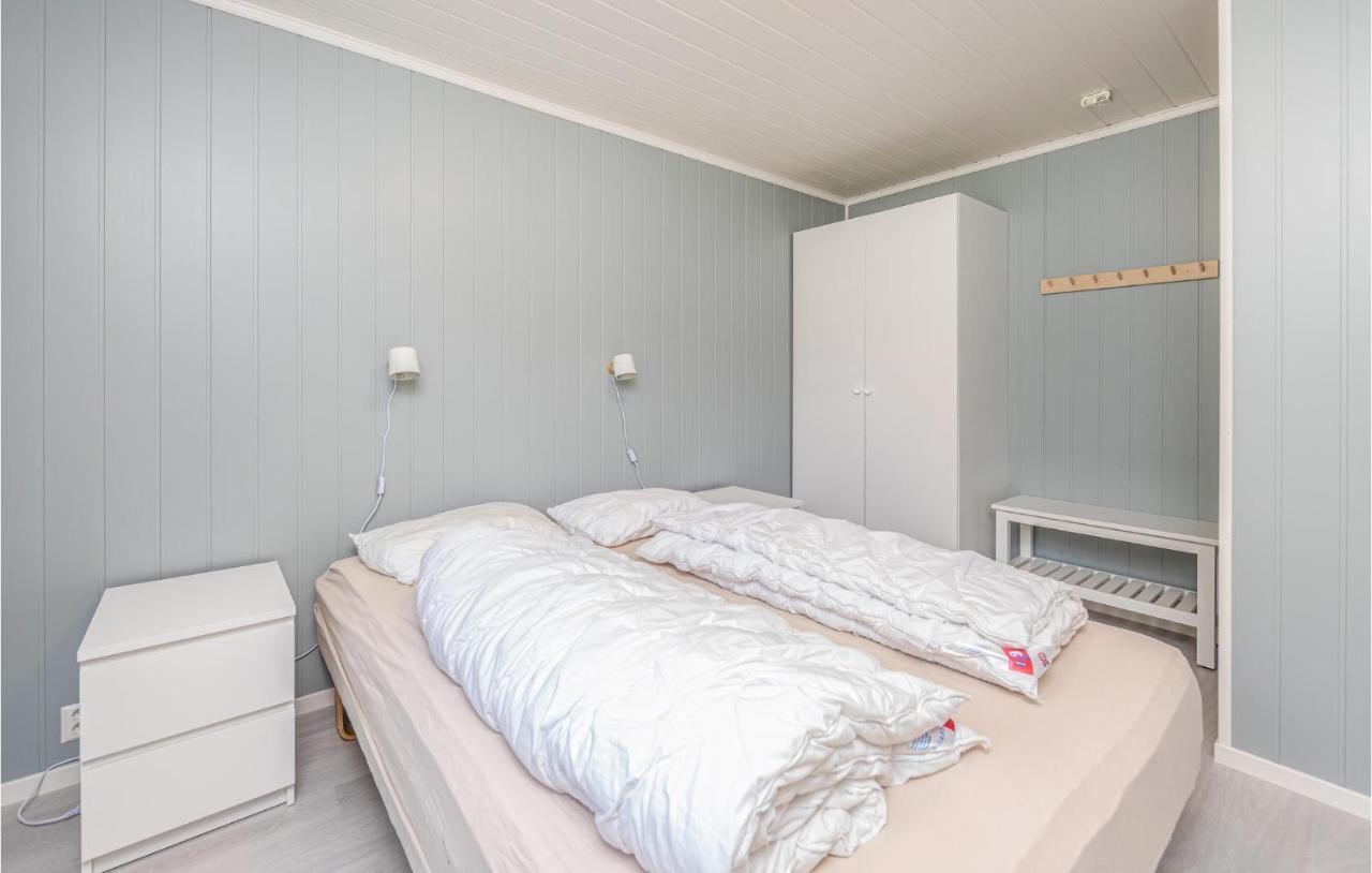 Cozy Home In Fjaerland With House A Mountain View 外观 照片