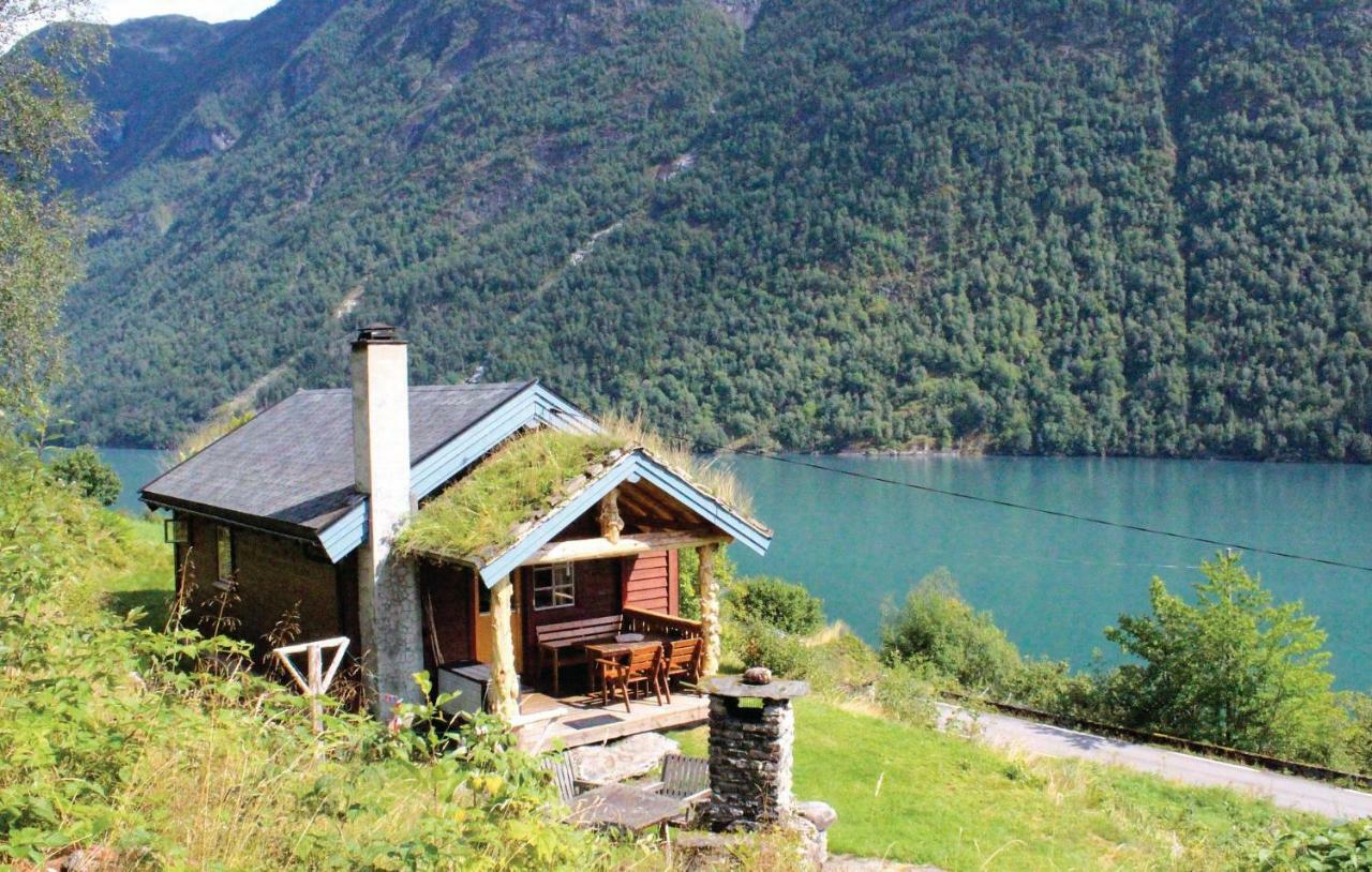 Cozy Home In Fjaerland With House A Mountain View 外观 照片